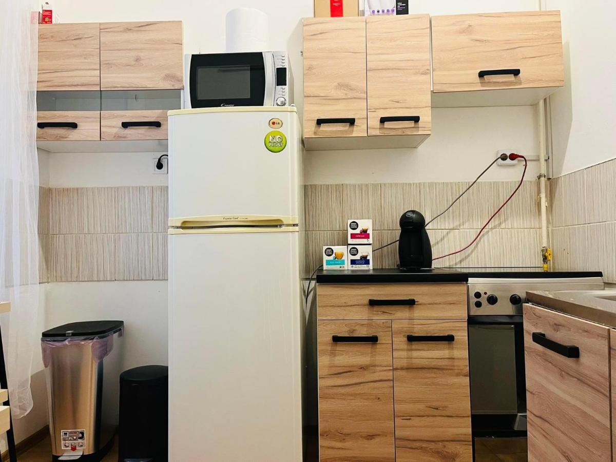 East Point Hostel บูดาเปสต์ ภายนอก รูปภาพ